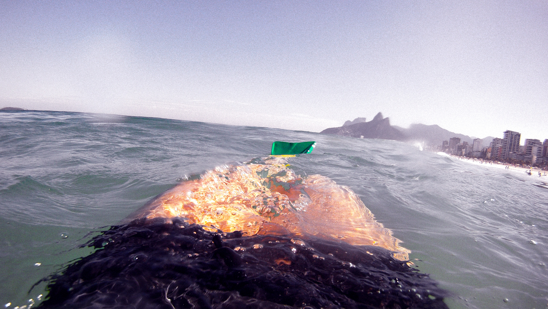 daniela-burza-bodysurf_©dburza